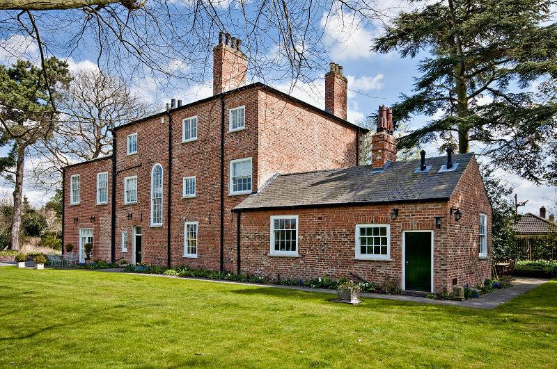 7 bedroom detached house for sale in Main Street, Nether Poppleton