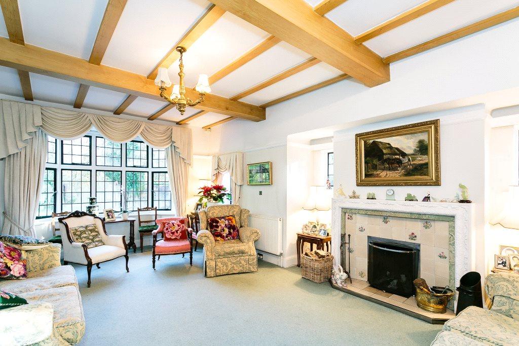 4 bedroom detached house for sale in Little Haigh, Flaxton Road