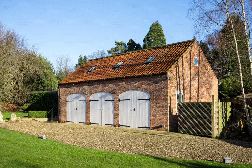 4 bedroom detached house for sale in The Orchard, Main Street, Sutton