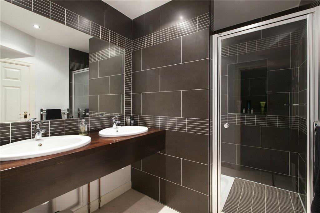 5 bedroom detached house for sale in Southway, Guiseley, Leeds, West