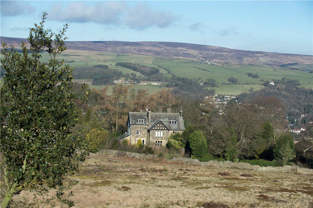 6 bedroom detached house for sale in Panorama Drive, Ilkley, West