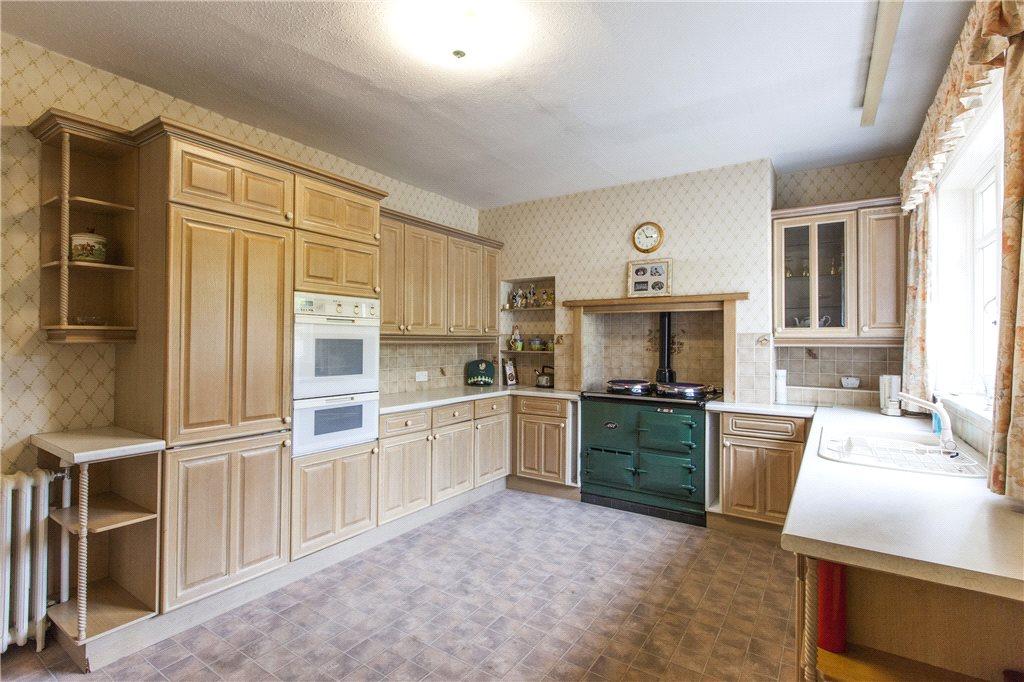 3 bedroom semidetached house for sale in Middleton Avenue, Middleton