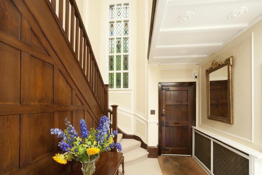 5 bedroom detached house for sale in Park Avenue South, Harpenden