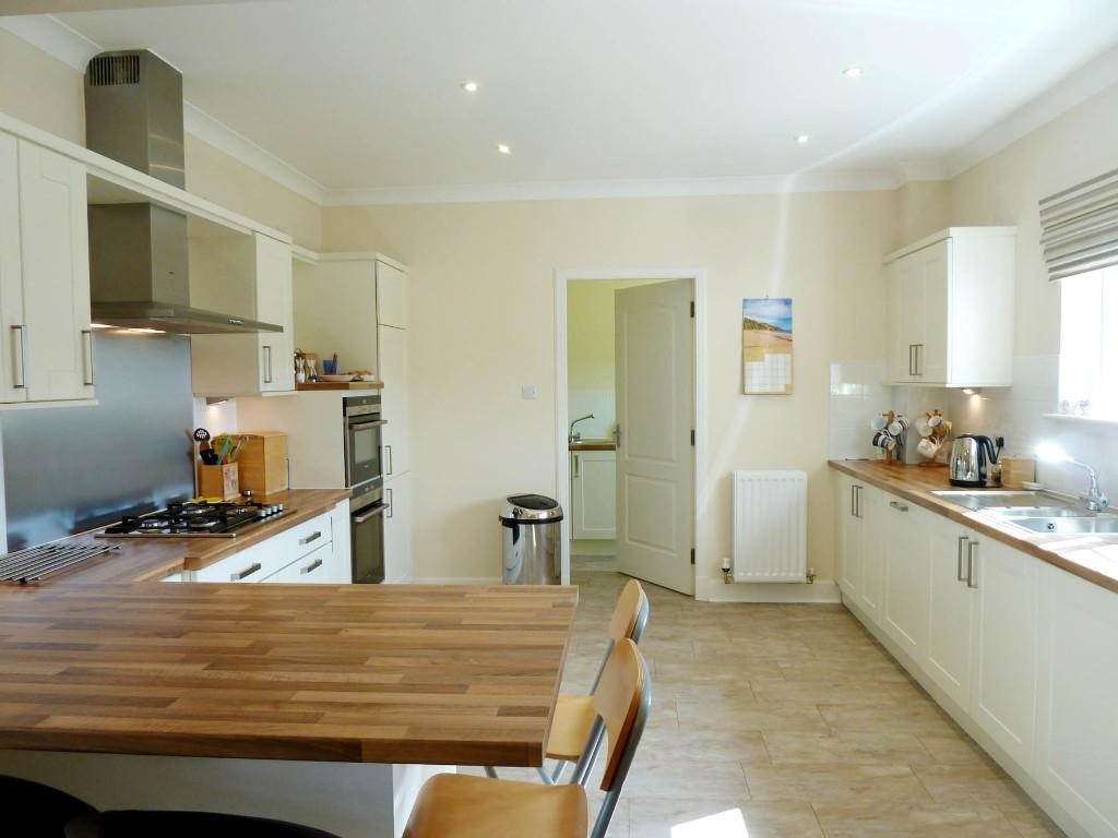 5 bedroom detached house for sale in 42 Jubilee Park, Peebles