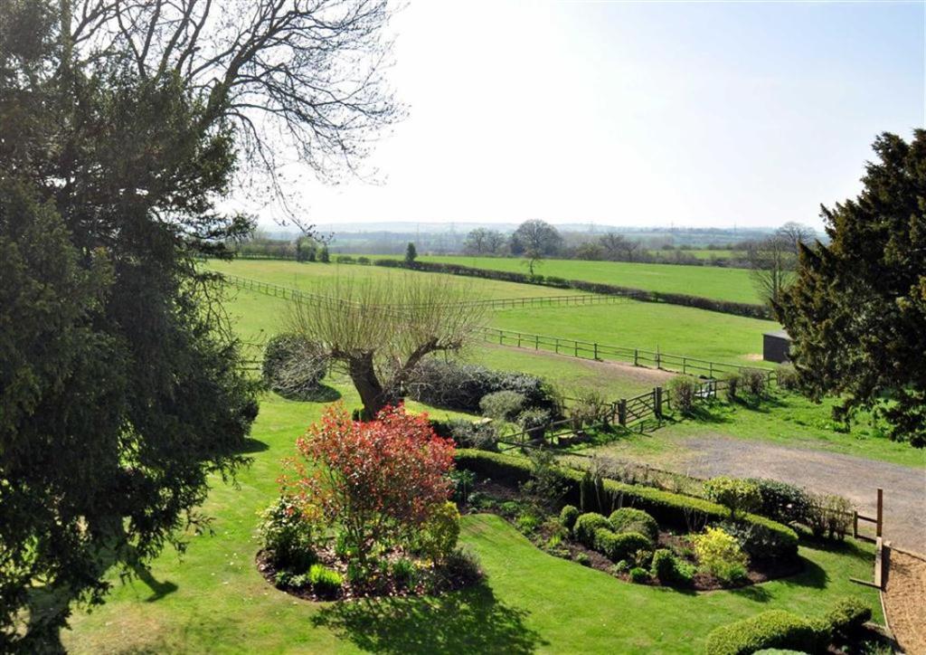 7 bedroom detached house for sale in Manor Farmhouse, Springhill Lane