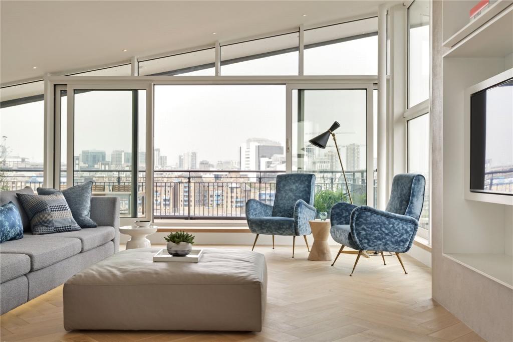 Providence Tower,Lounge