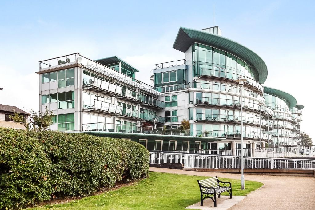 Cinnabar Wharf