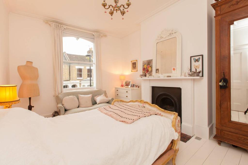 4 bedroom house for sale in Appach Road, Brixton, SW2, SW2