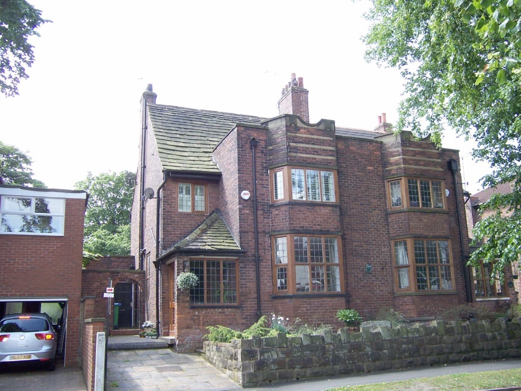 3 bedroom semidetached house for sale in Mount Road, Alkrington