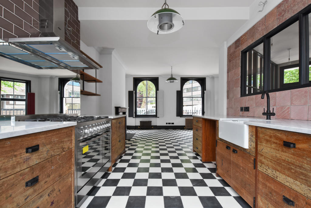 reclaimed,Kitchen