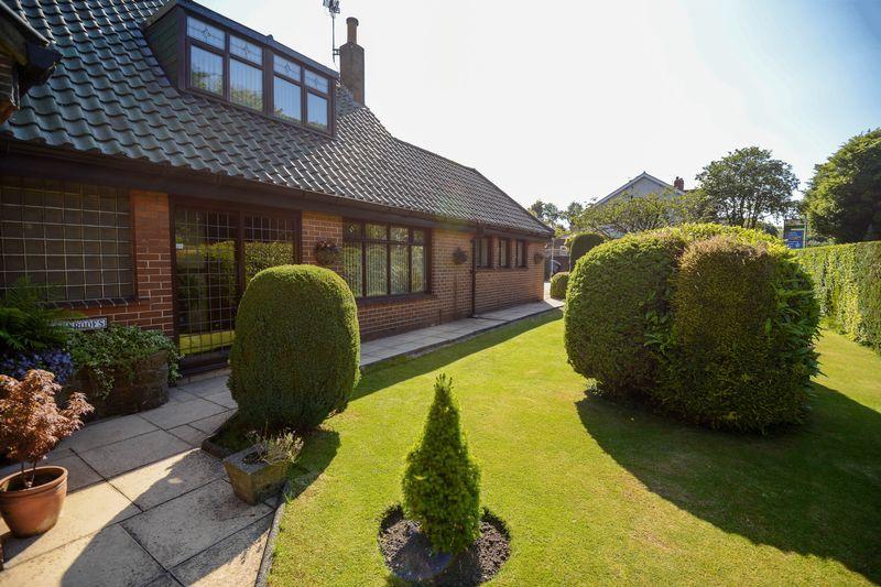 4 bedroom detached house for sale in Orrell Road, Orrell, WN5