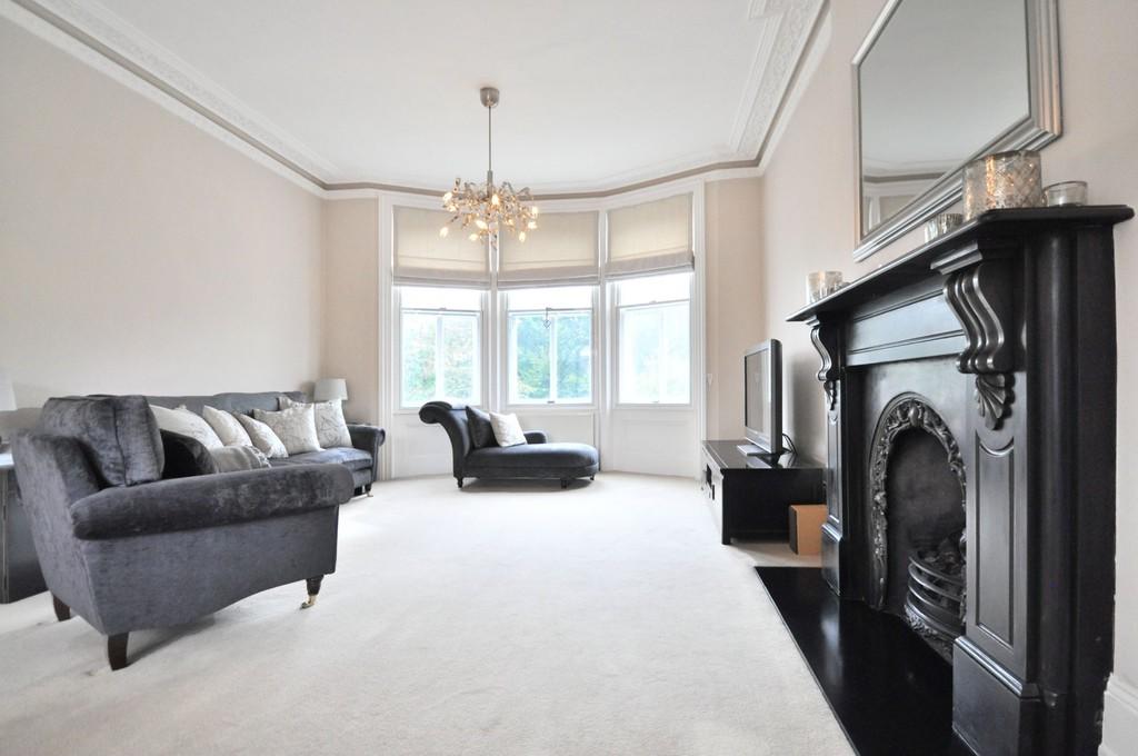 2 bedroom apartment for sale in Bromley Lane, Chislehurst, BR7