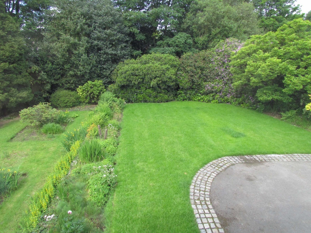 6 bedroom detached house for sale in Barrow Lane, Hale, WA15