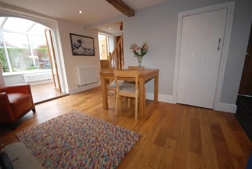 3 bedroom cottage for sale in The Green, Farnsfield, NG22