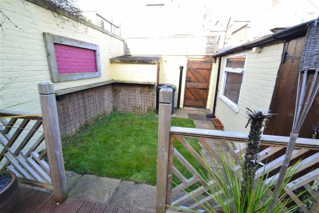 3 bedroom terraced house for sale in Marine Gardens, Whitley Bay, NE26
