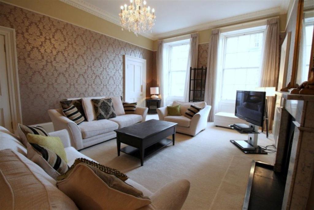 3 bedroom flat to rent in Rutland Square 3 Bed 9885, EH1