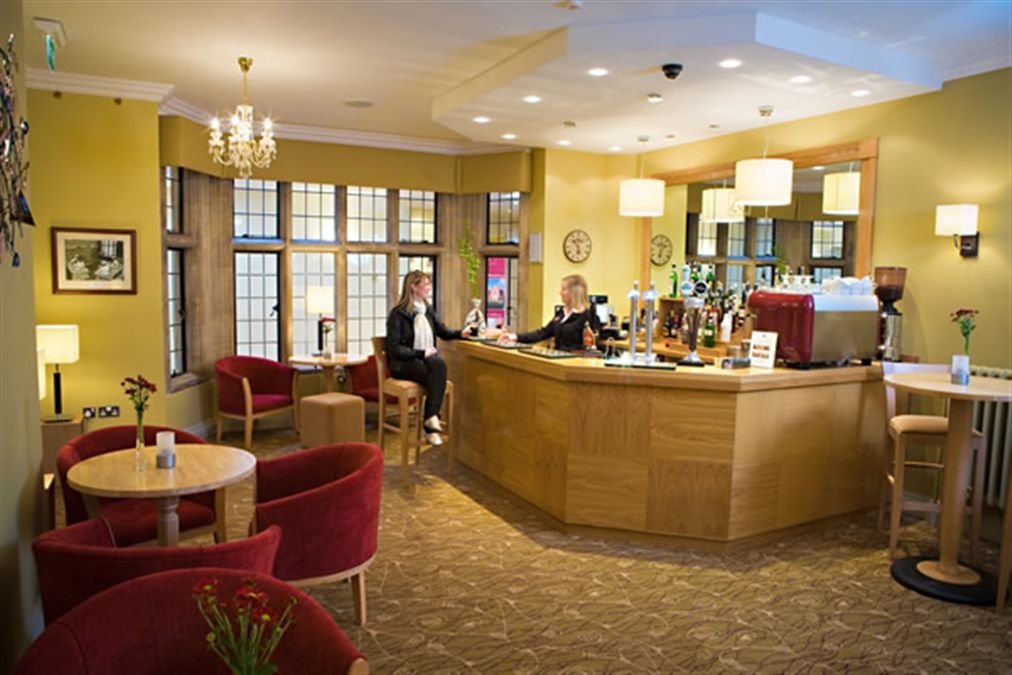 House to rent in Drayton Old Lodge, Drayton, Norwich COMMERCIAL, NR8