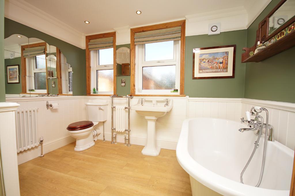 4 bedroom detached house for sale in Dover Road, Birkdale, Southport