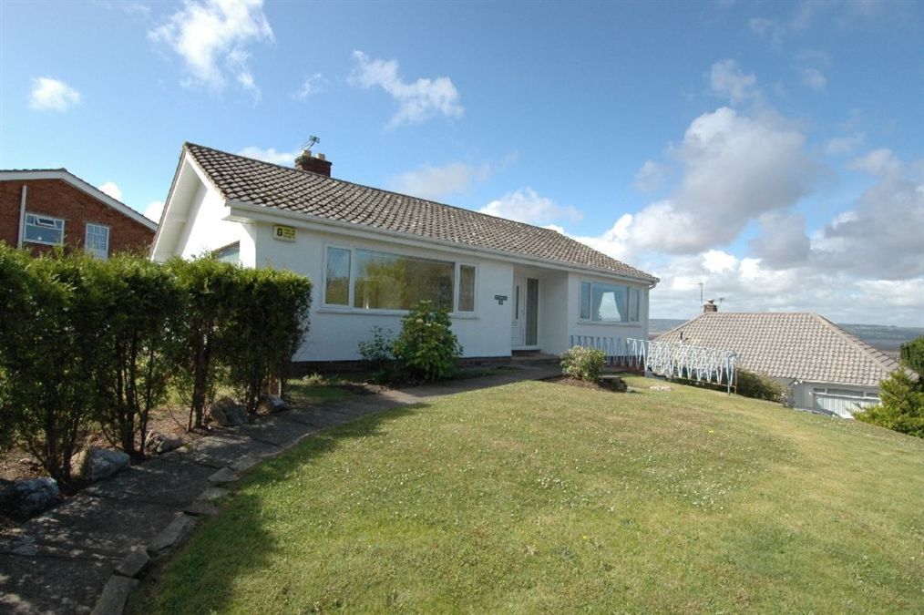 2 bedroom bungalow to rent in 39, Delavor Road, Lower Heswall, Wirral, CH60