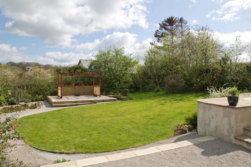 3 bedroom detached house for sale in Highwhins, 29 Shore Road