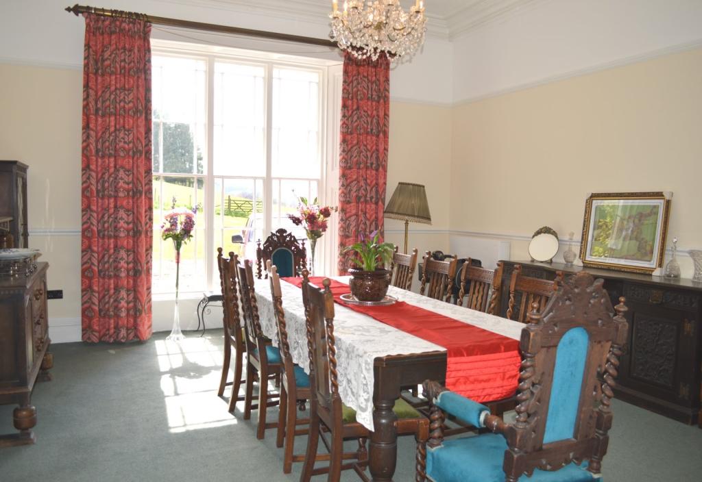 7 bedroom property for sale in Bowden Hall, ChapelenleFrith, SK23