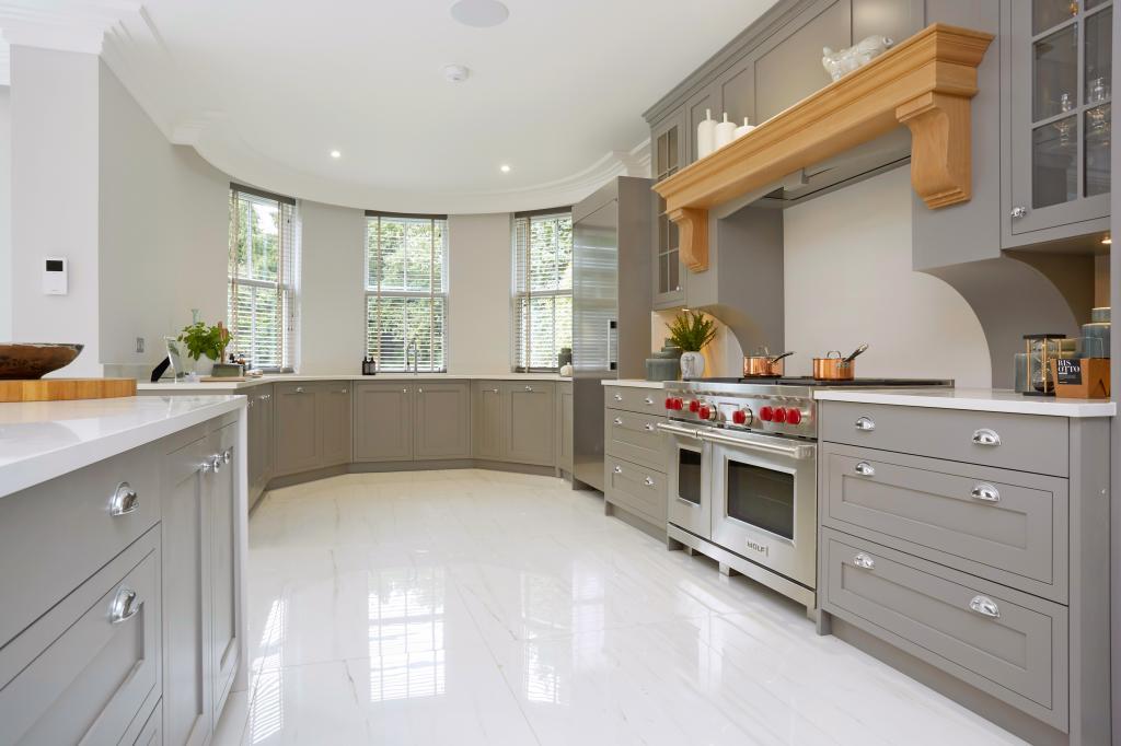 Wolf,Kitchen