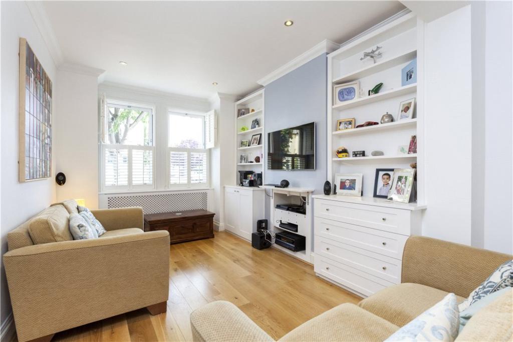 3 bedroom semidetached house for sale in Clarence Road, Wimbledon