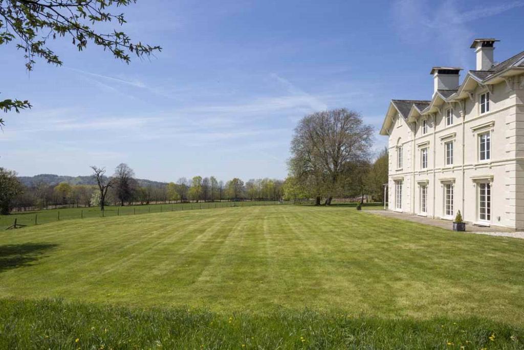 9 bedroom detached house for sale in Mathon Road, Colwall, Malvern