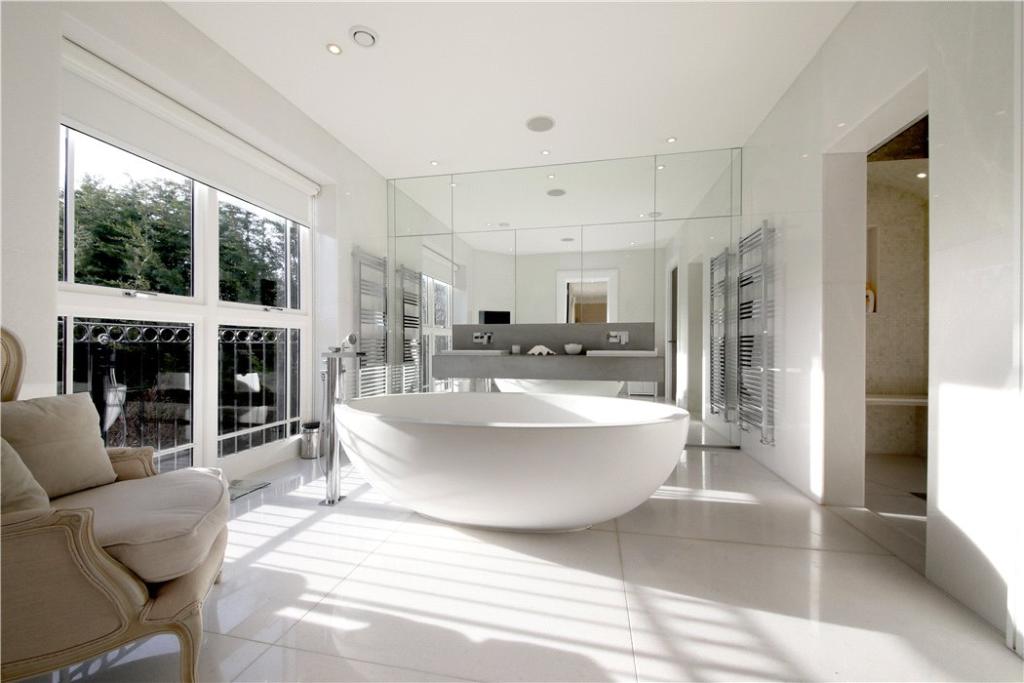 Royalton,Bathroom