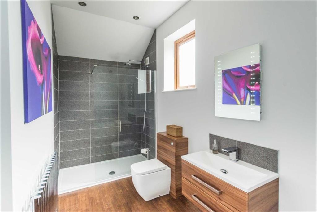 4 bedroom detached house for sale in Acorn Hill, Stannington Village