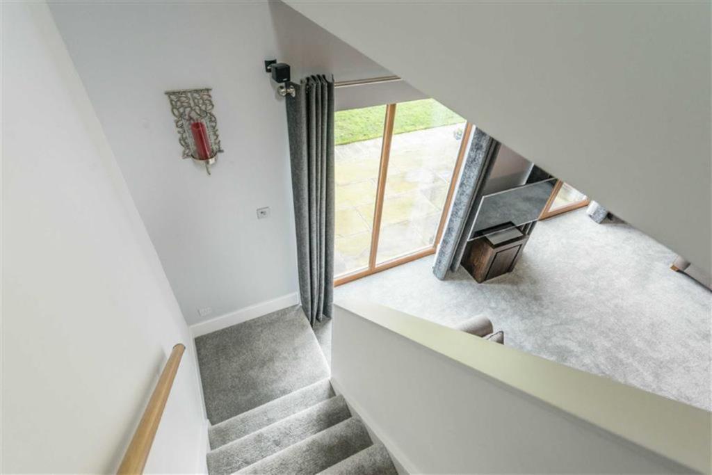 4 bedroom detached house for sale in Acorn Hill, Stannington Village