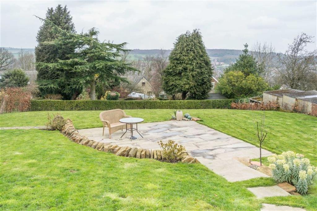 4 bedroom detached house for sale in Acorn Hill, Stannington Village