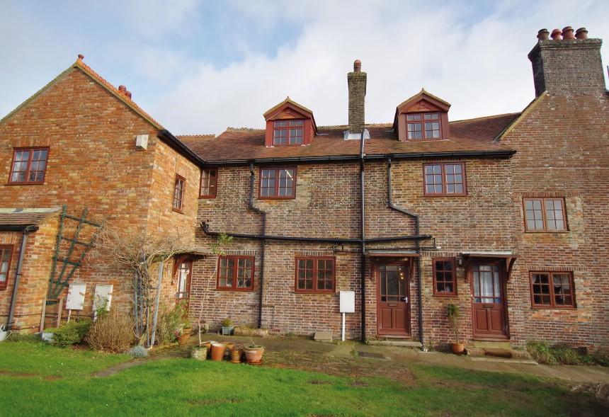6 bedroom cottage for sale in Pebsham Farmhouse, Pebsham Lane, Bexhill