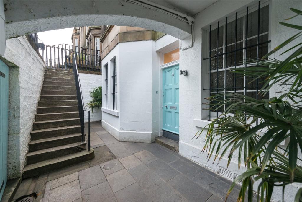 2 bedroom apartment for sale in Buckingham Terrace, Edinburgh