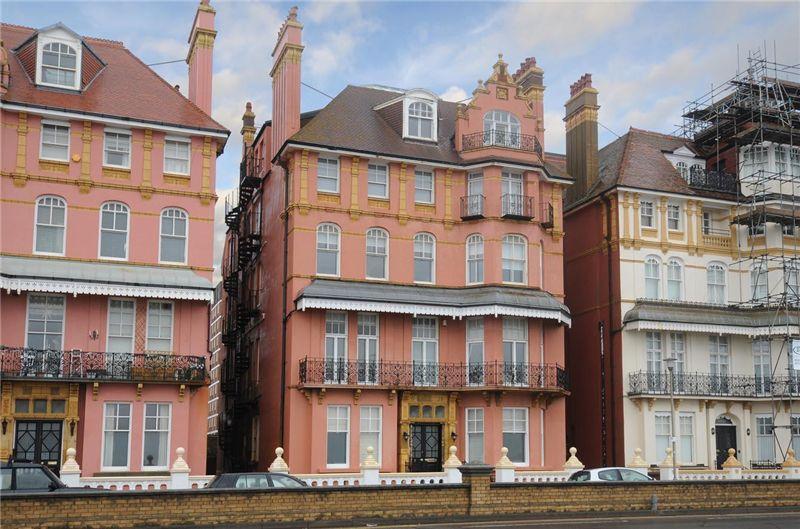 Zoella's old apartment flat in King's Gardens on Brighton seafront