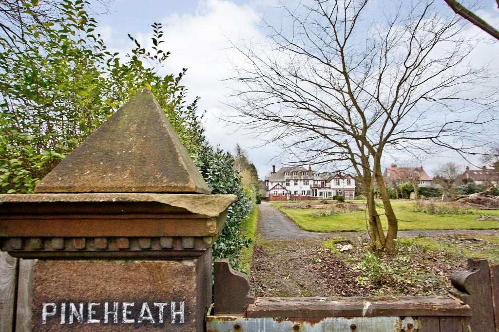 12 bedroom detached house for sale in Pineheath 80 Cornwall Road, Harrogate, HG1, HG1