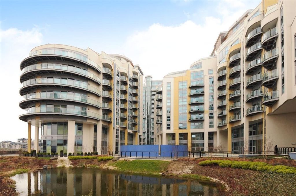 Modern Battersea Wharf Apartments 