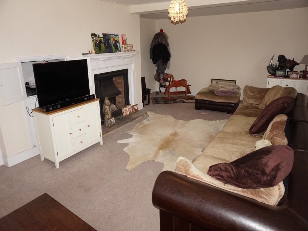 5 bedroom detached house for sale in Church Farm Waterheath Road