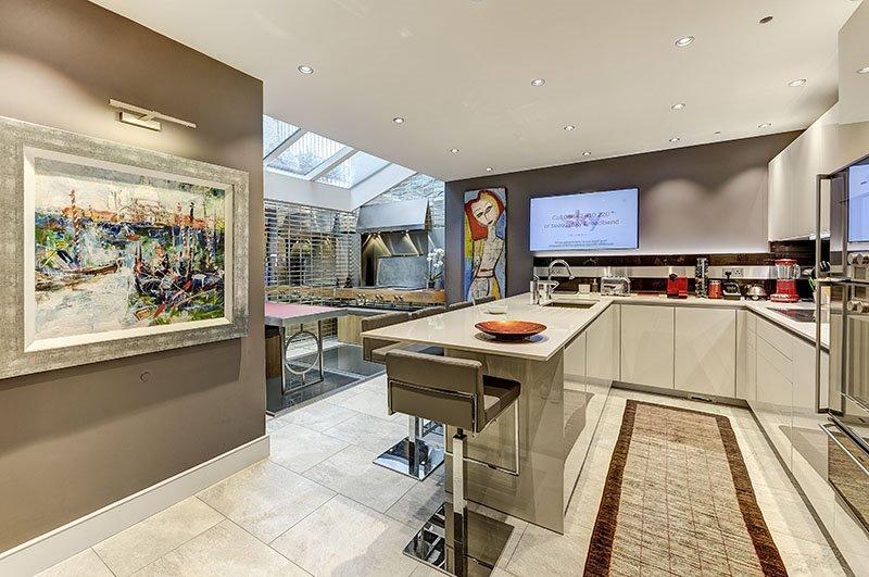 Crestron