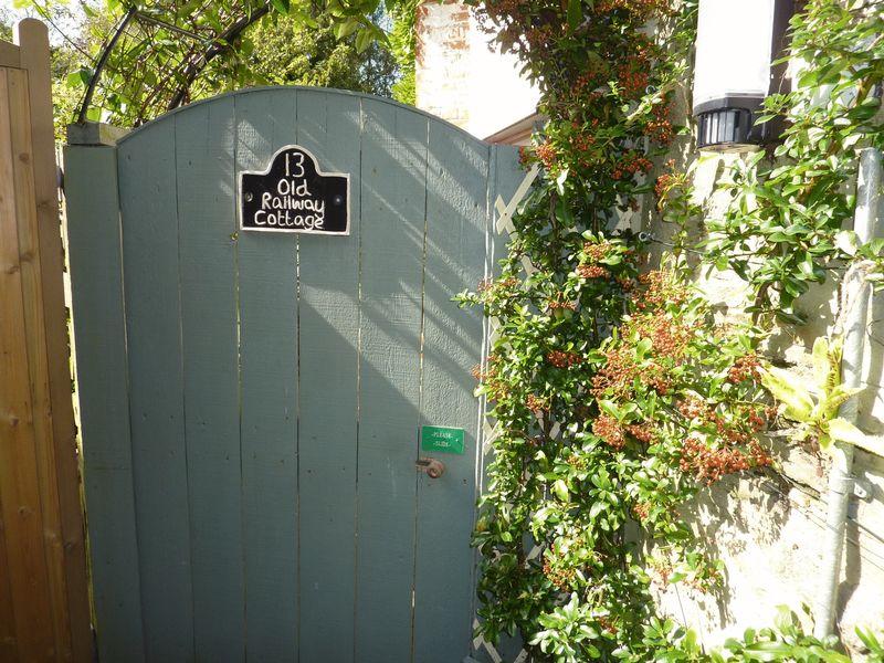 4 bedroom semidetached house for sale in Old Railway Cottage