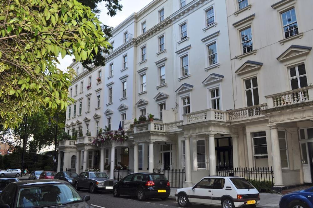 2 bedroom flat to rent in St. Square, Pimlico, London, SW1V, SW1V