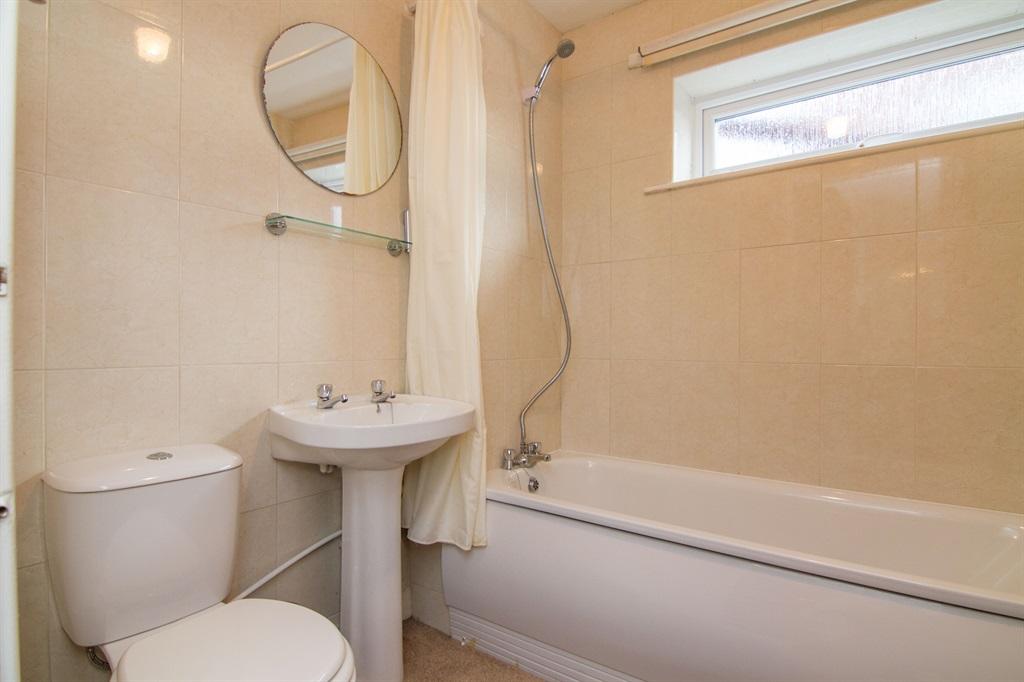 4 bedroom detached house for sale in Cornford Close, Osbaston, Monmouth