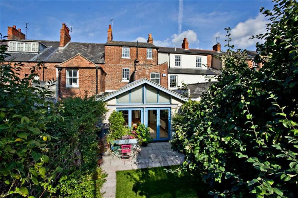 4 bedroom terraced house for sale in St John Street, Central North Oxford, OX1