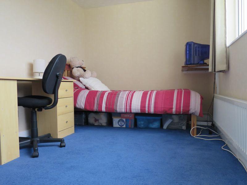 5 bedroom semidetached house for sale in Rein Road, Morley, LS27