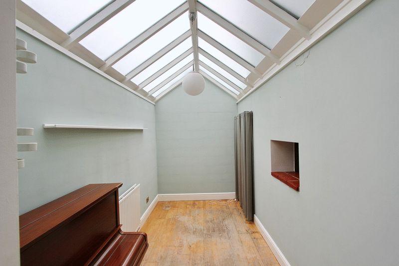 4 bedroom end of terrace house for sale in Morley Street, Whitefield