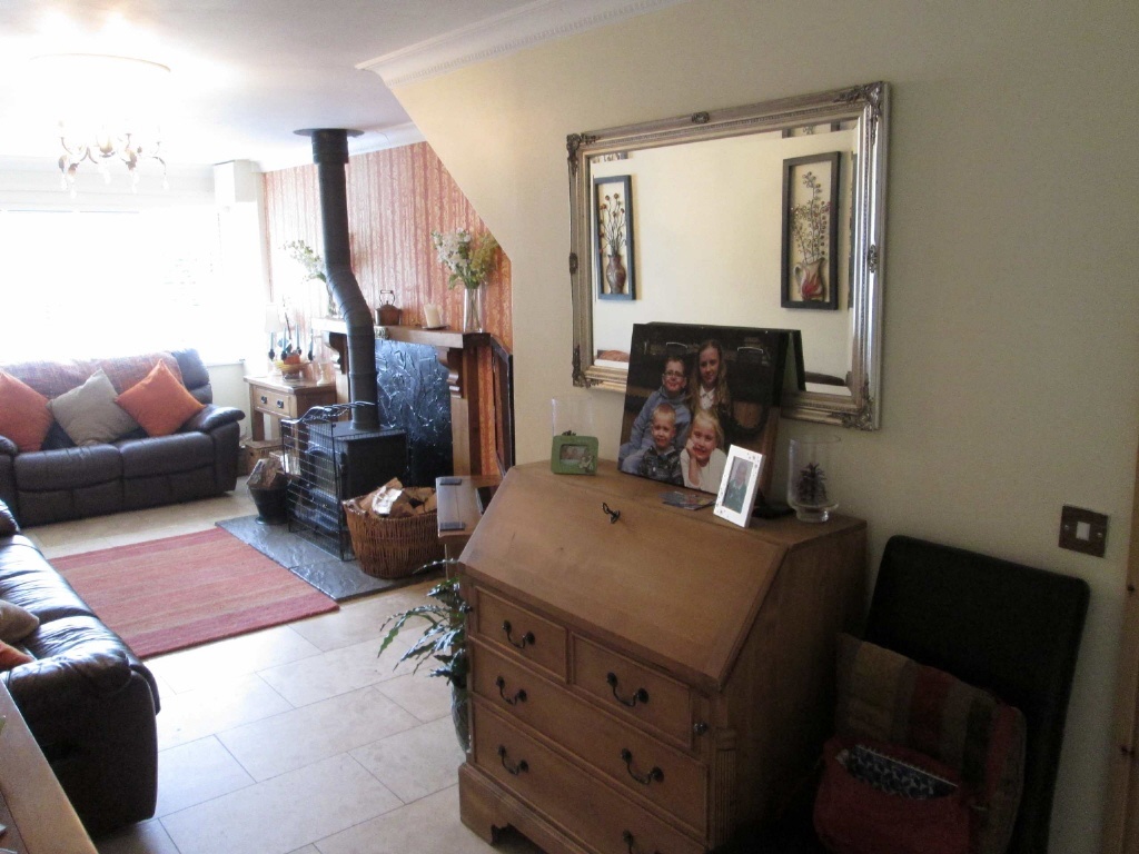 6 bedroom detached house for sale in Powderham Drive, Carlton Gardens