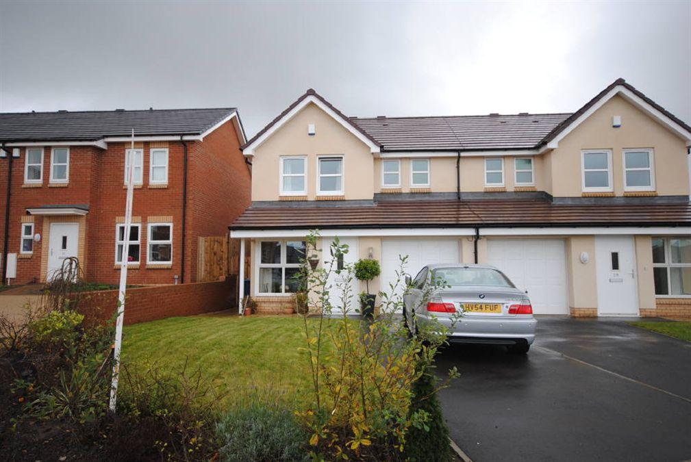 3 bedroom semidetached house for sale in Waterford Green, Pennywell