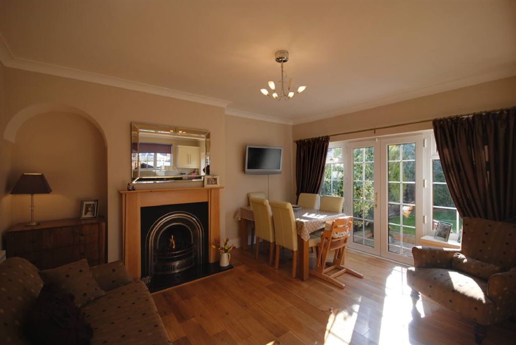 3 bedroom semidetached house for sale in Longridge Square, Tunstall