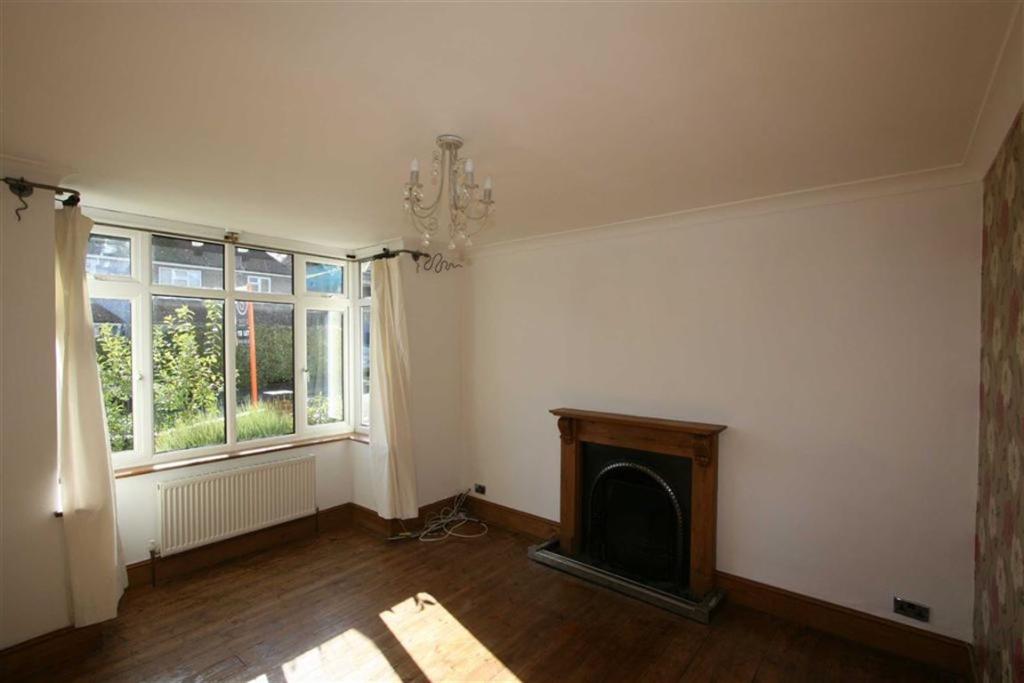 4 bedroom detached house for sale in Tring, Hertfordshire, HP23