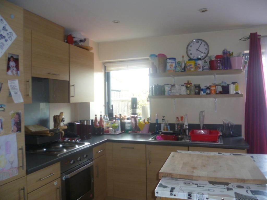 2 bedroom property to rent in East View, St Mary's Island, Chatham, ME4